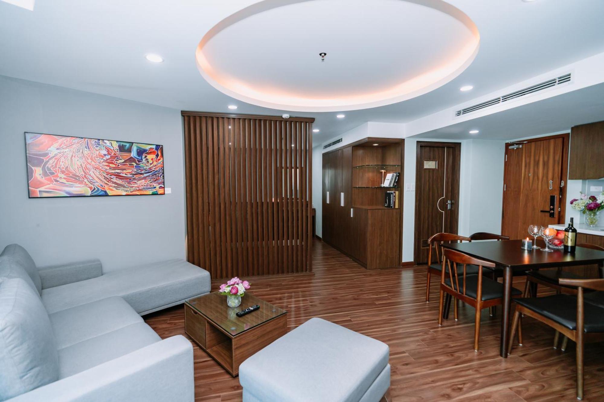 Legend Westlake 4* Hanoi