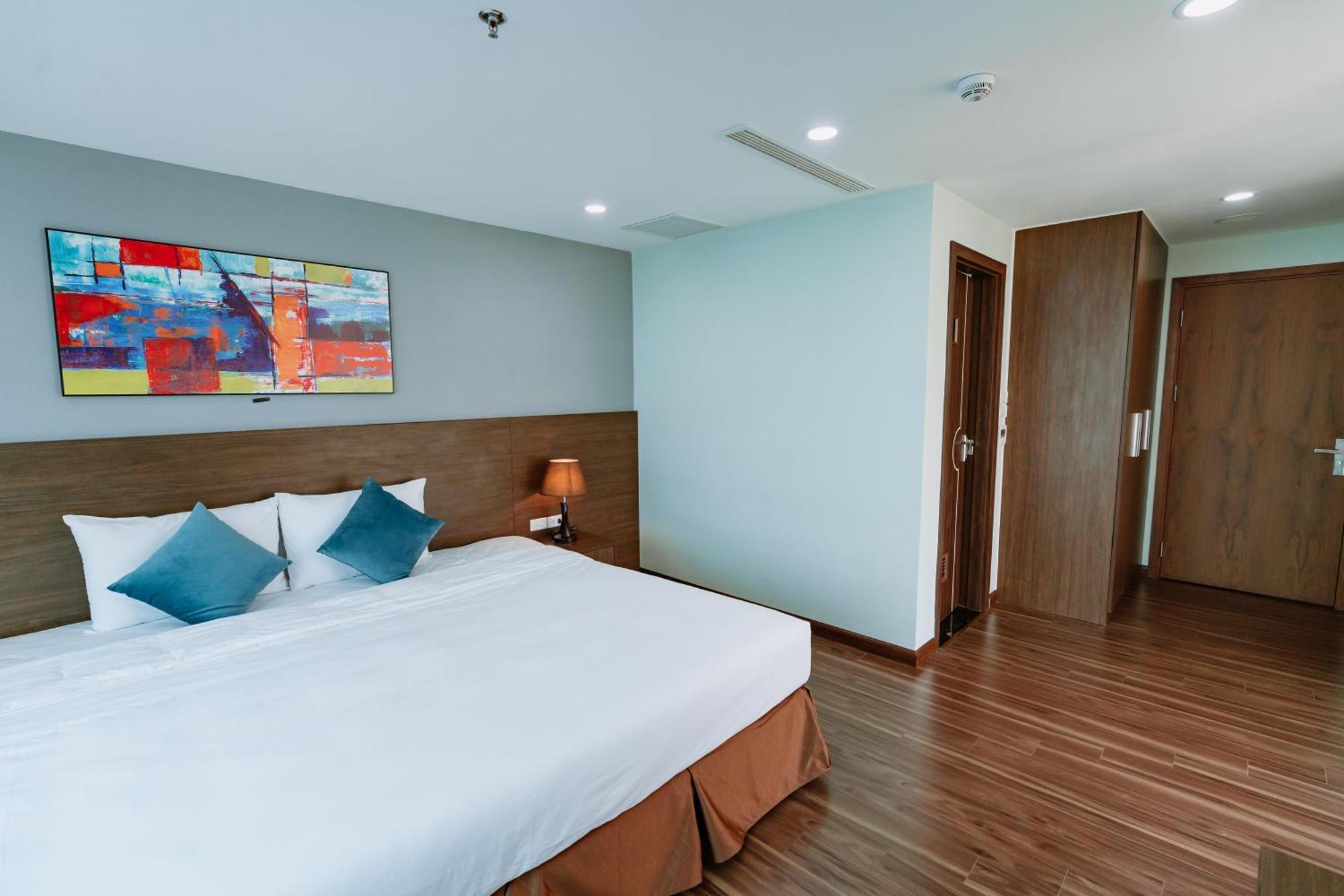 Hotel Legend Westlake 4*
