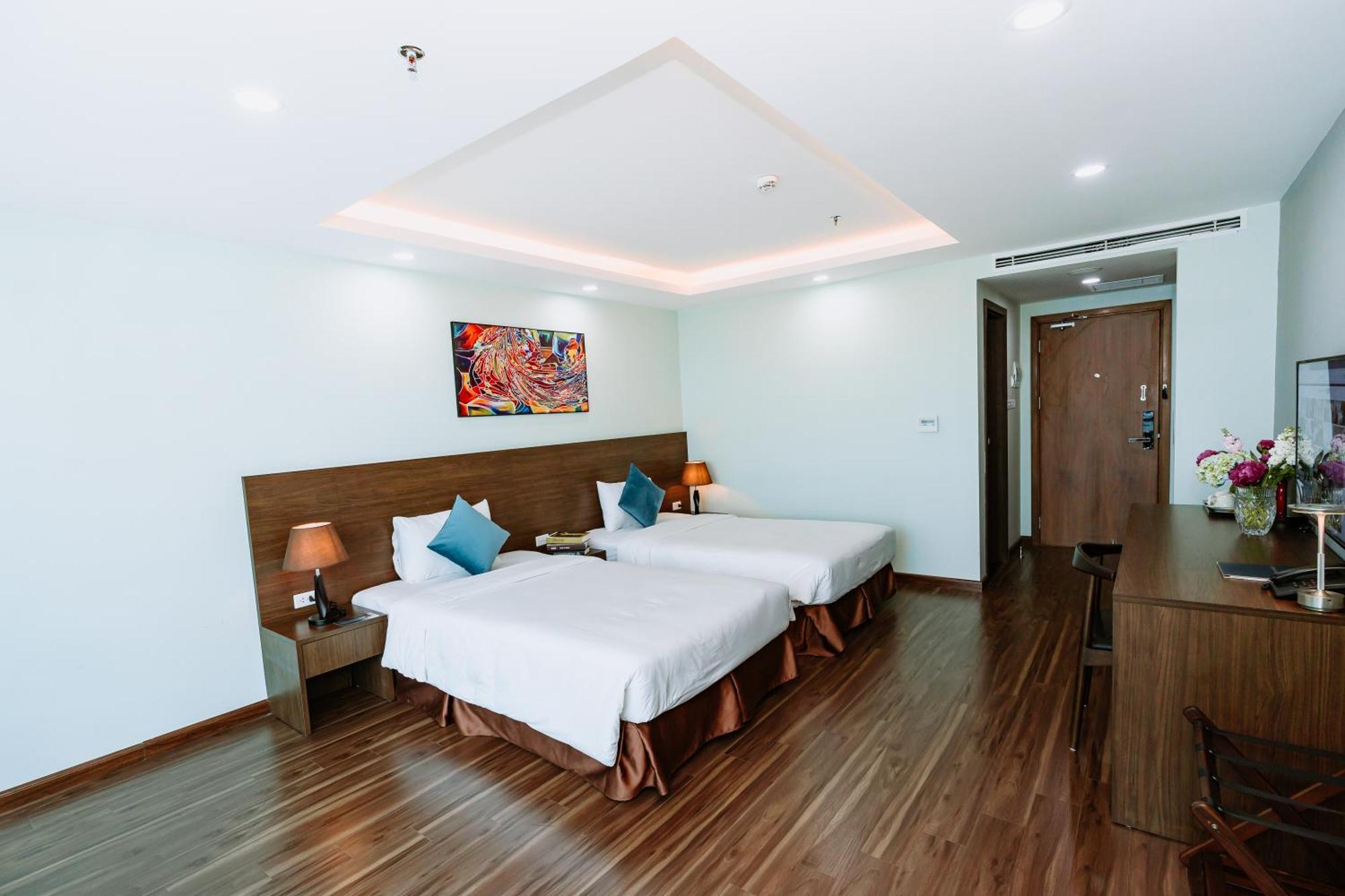 Legend Westlake 4*