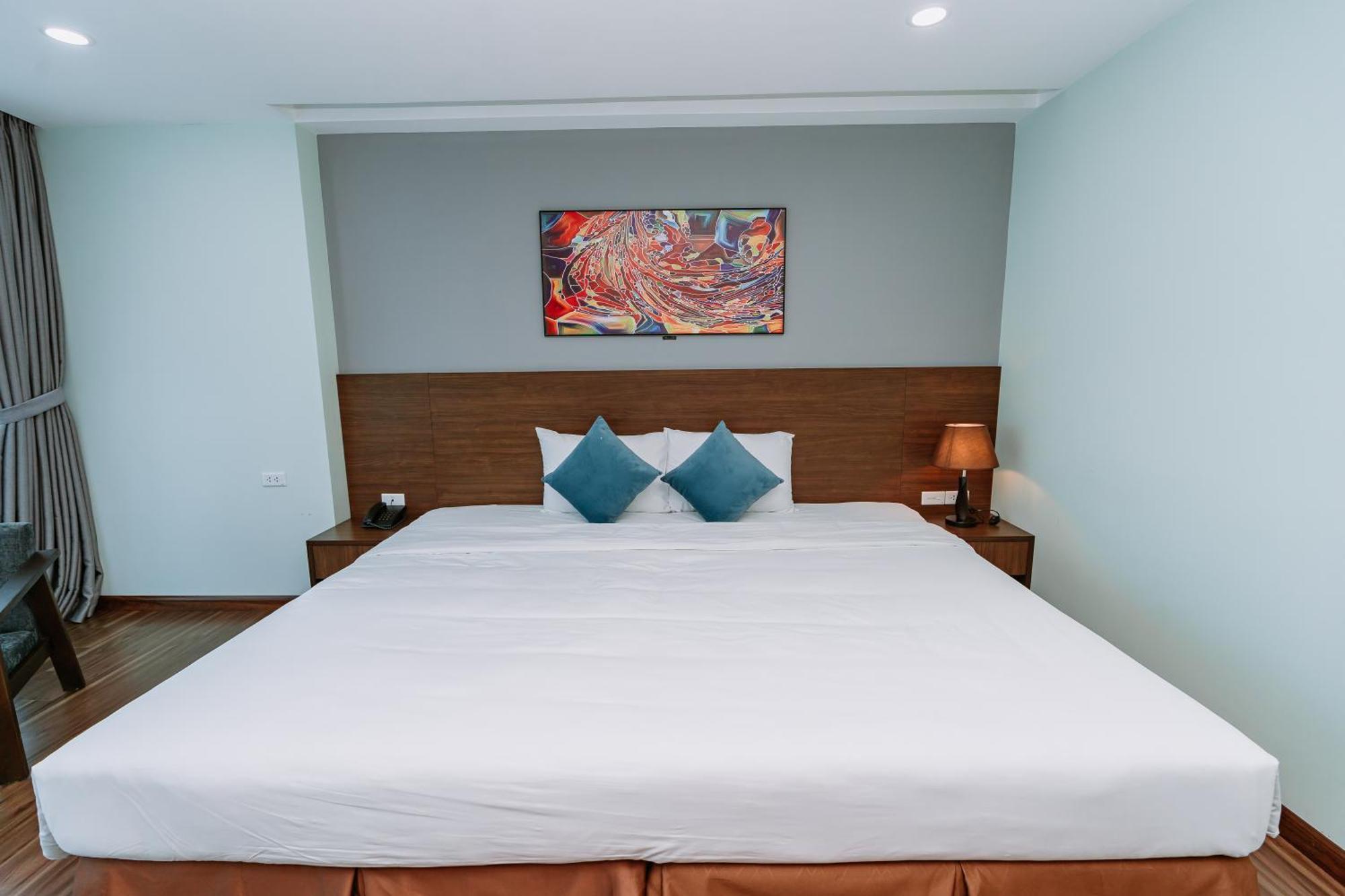 Legend Westlake 4* Hanoi