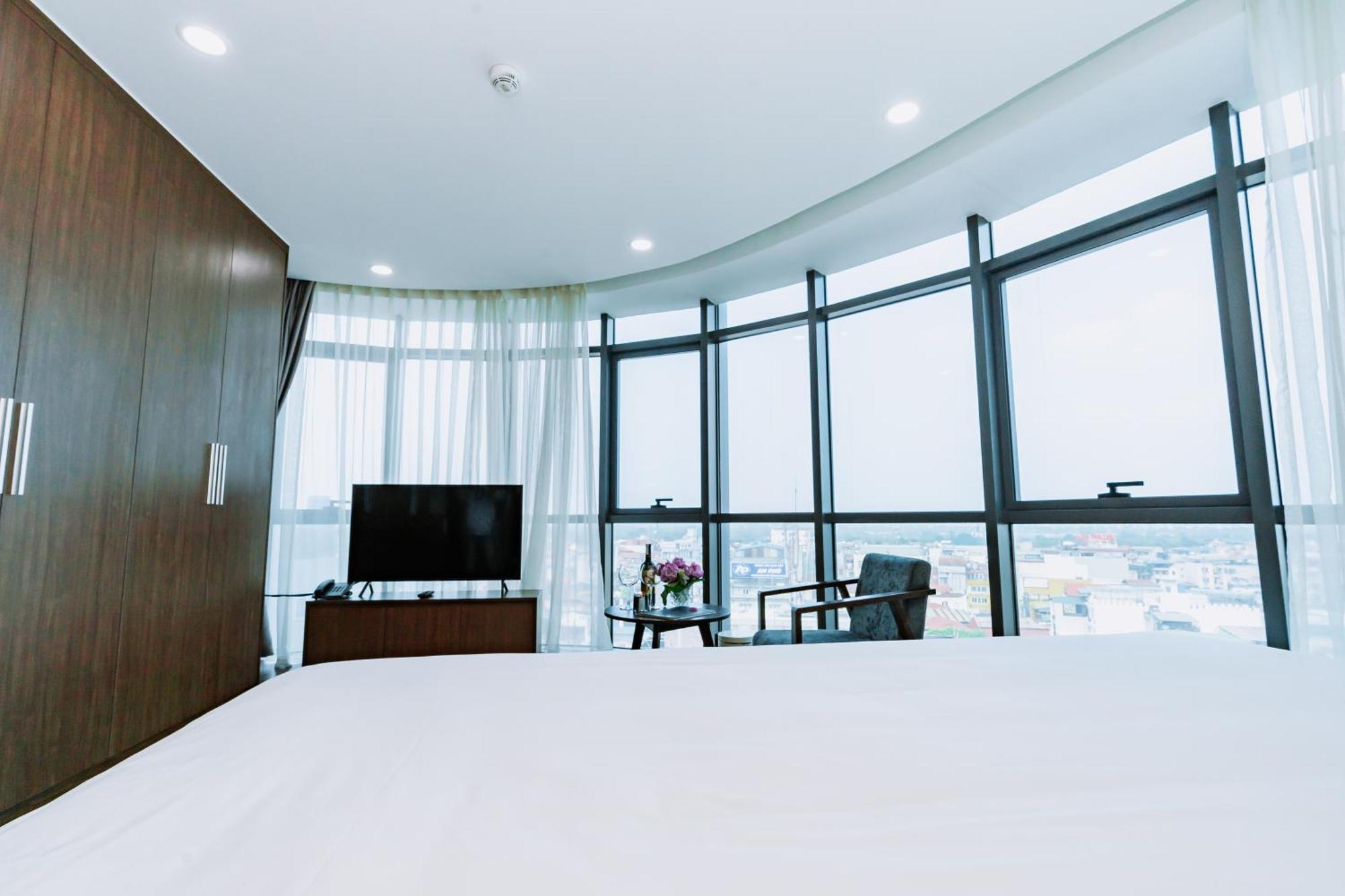 Hotel Legend Westlake Hanoi