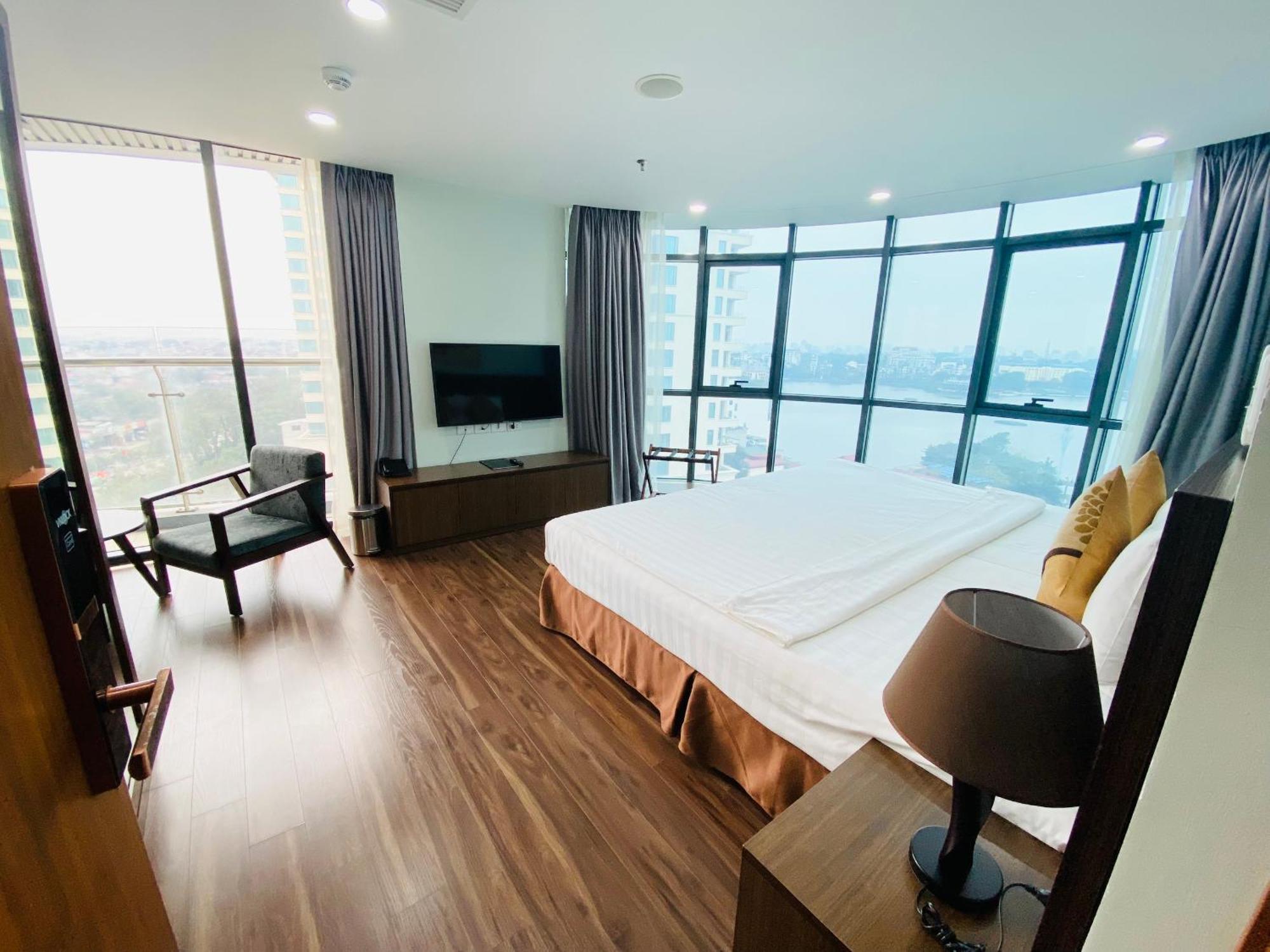 Legend Westlake 4* Hanoi